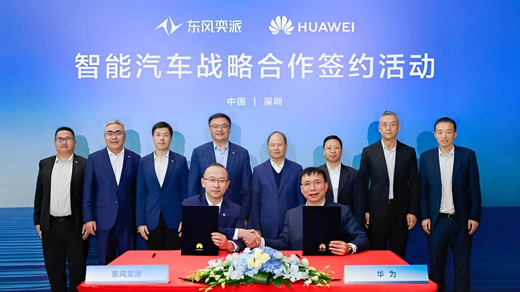 Huawei and Dongfeng Partner on Smart EVs