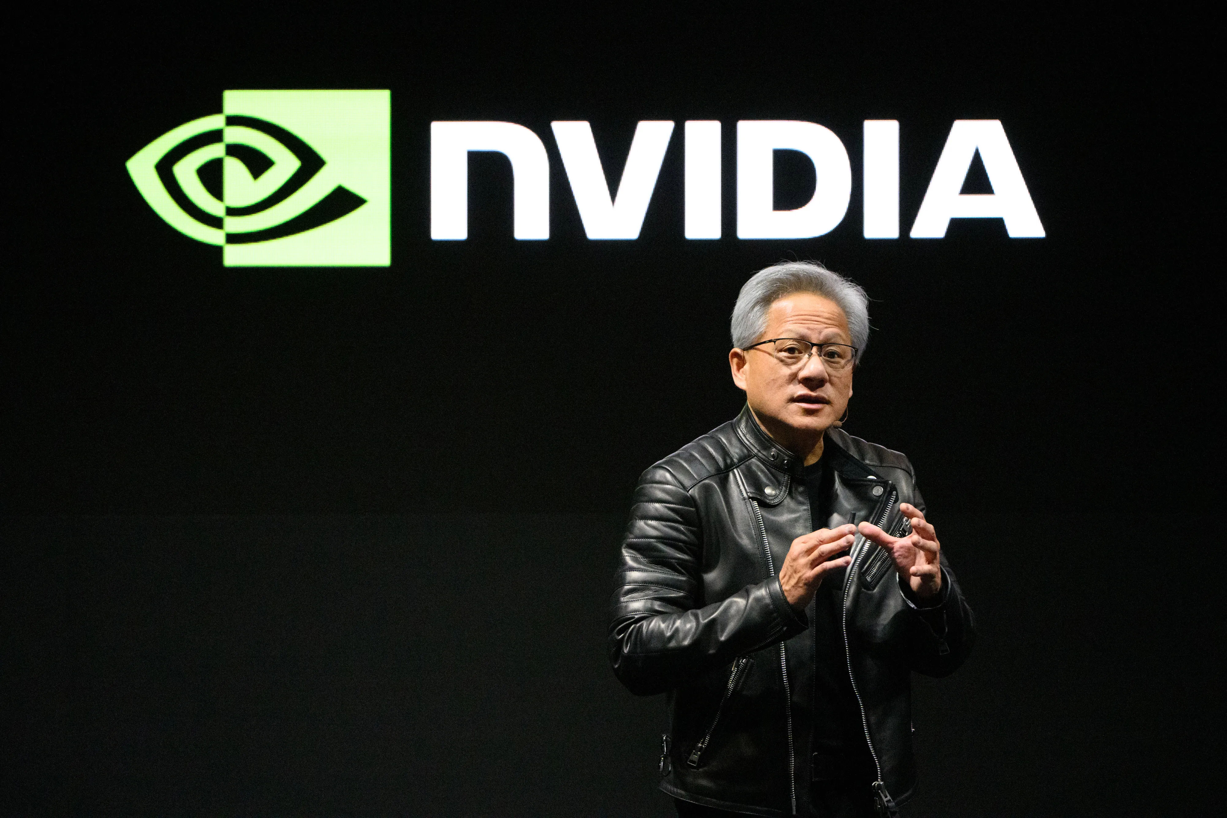 Nvidia's CES 2025 Keynote: RTX 5000 GPU and AI Dominance